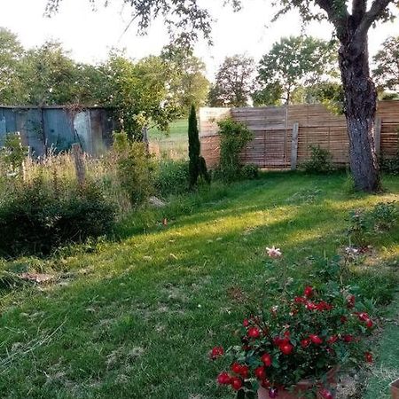 Chalet Pour Deux Personnes Saint-Pierre-du-Lorouër Eksteriør bilde